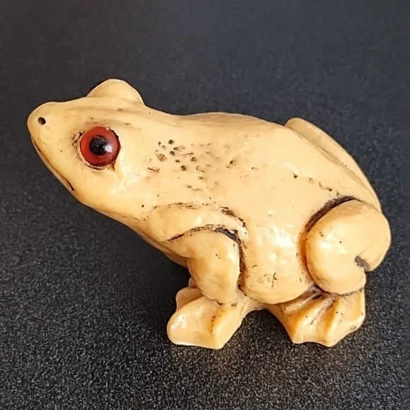 1970s vintage English frog - Picture 2 of 6